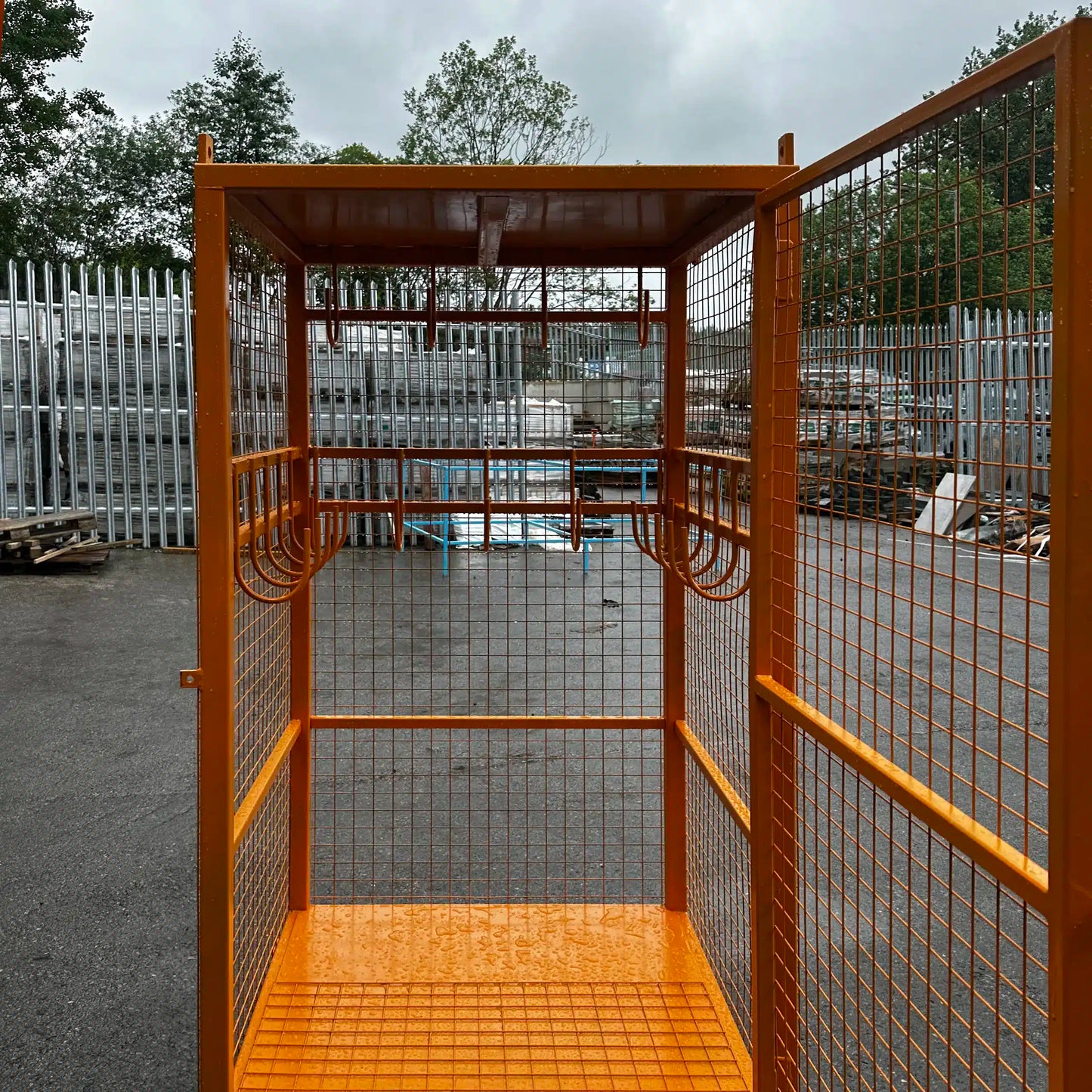 Rigging Cage